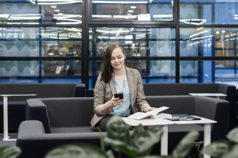 Rekrytoi opiskelijoita -kuvituskuva